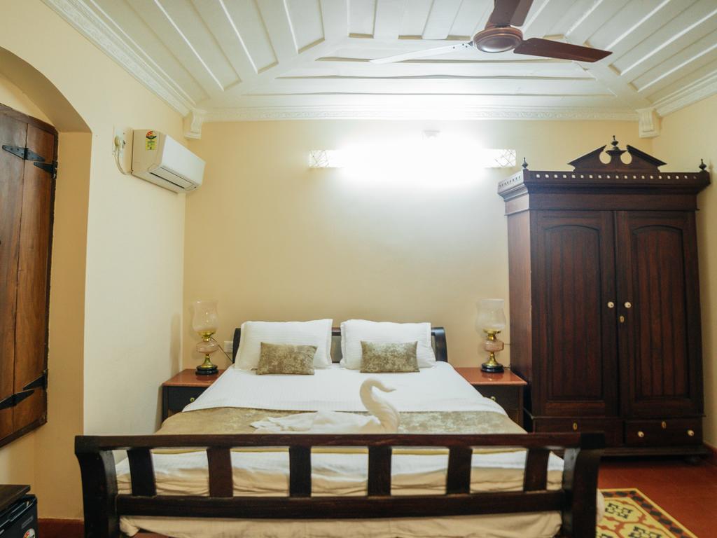 Casa Menezes - A Heritage Goan Homestay 巴姆博利姆 外观 照片