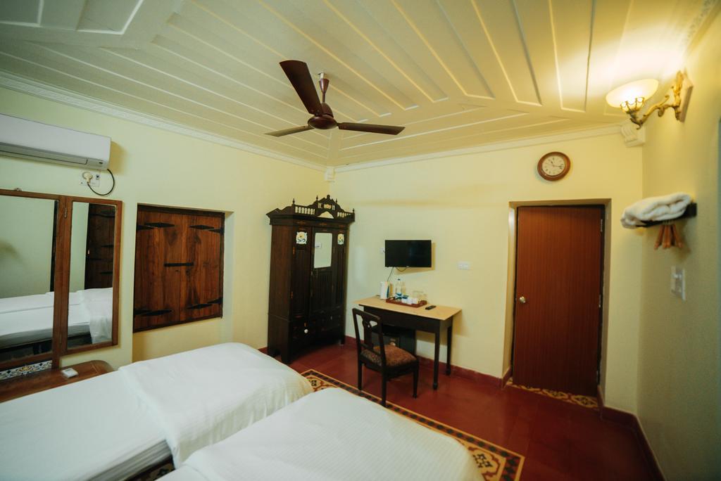 Casa Menezes - A Heritage Goan Homestay 巴姆博利姆 外观 照片